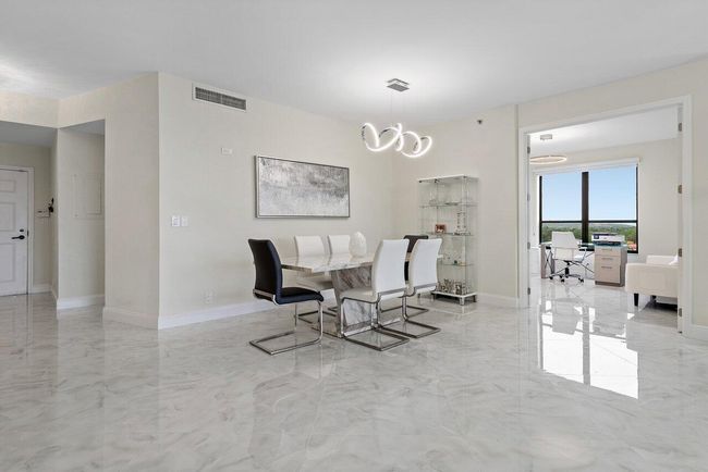 APT-802 - 7578 Regency Lake Dr, Condo with 3 bedrooms, 3 bathrooms and null parking in Boca Raton FL | Image 14