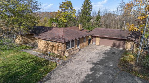 883 84th St Se, Byron Center, MI, 49315-8786 | Card Image