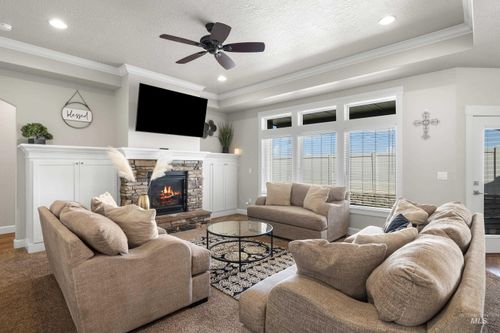 2709 Fallcrest St., Caldwell, ID, 83607-5179 | Card Image