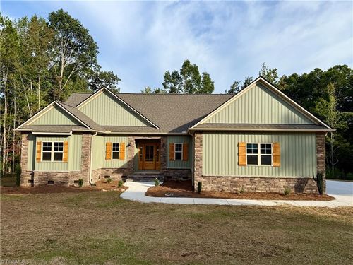 429 Rima Lndg, Denton, NC, 27239-7099 | Card Image