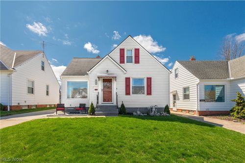 9109 Ansonia Ave, Brooklyn, OH, 44144-2514 | Card Image