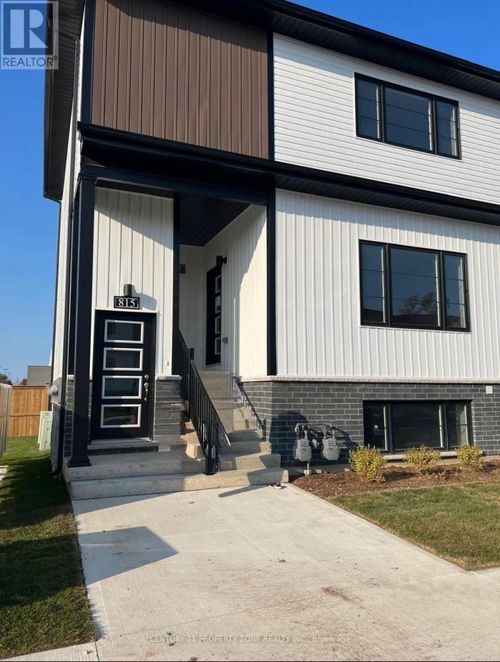 815-4263 4th Ave, Niagara Falls, ON, L2E0C2 | Card Image