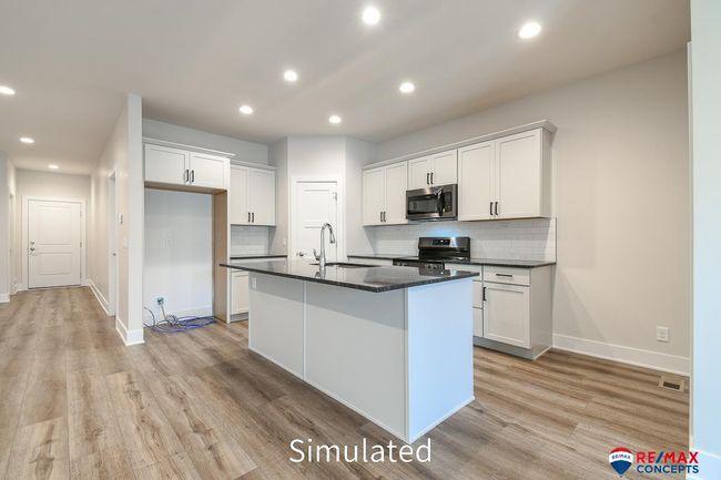 5807 S 94 Th St, Townhouse with 3 bedrooms, 3 bathrooms and 2 parking in Lincoln NE | Image 9