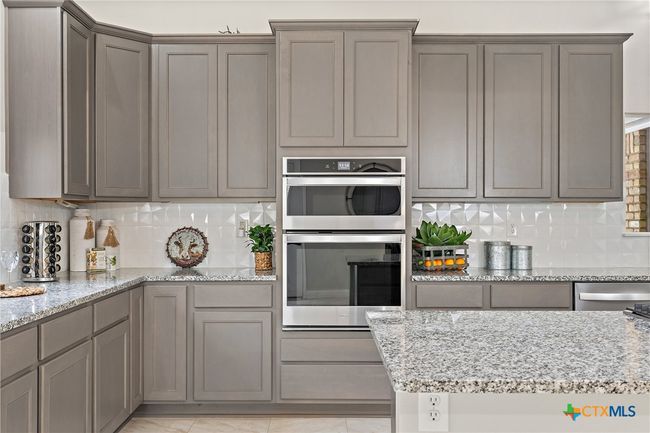 208 5 Th St, House other with 4 bedrooms, 3 bathrooms and null parking in Lampasas TX | Image 11