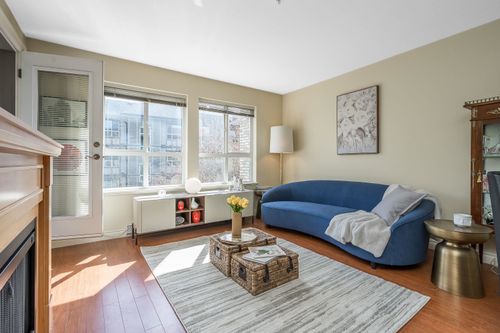 412-8717 160 St, Surrey, BC, V4N5X7 | Card Image