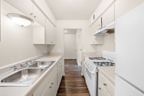 207-2314 Greenfield Pkwy, Austin, TX, 78741 | Card Image