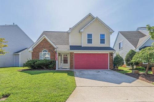 42 Creekside Dr, Portsmouth, VA, 23703-2274 | Card Image