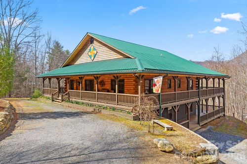 264 Moonbeam Ln, Clyde, NC, 28721-9421 | Card Image