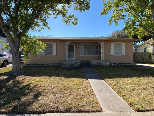 925 Stirman St, Corpus Christi, TX, 78411-2452 | Card Image