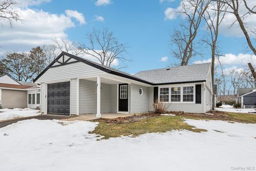 151 Laurance Ln, Ridge, NY, 11961-2002 | Card Image