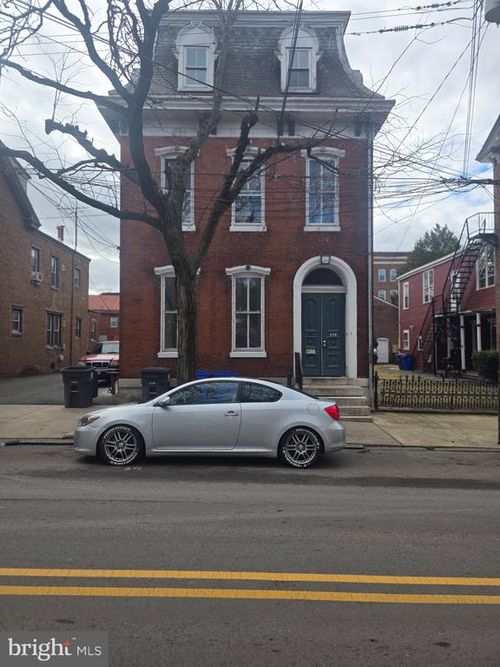 110 King St, Pottstown, PA, 19464-5415 | Card Image