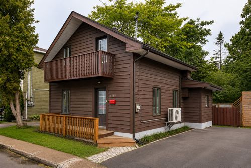5181 Rue St-Joseph, Laval, QC, H7C1H7 | Card Image