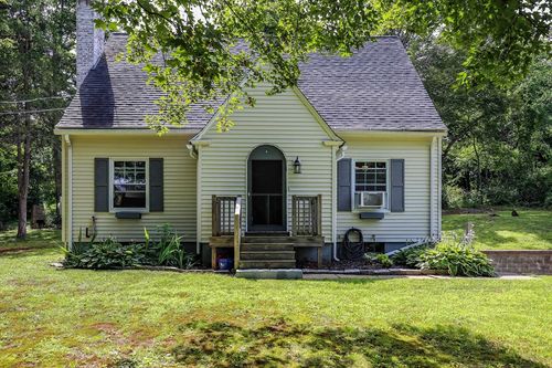 21 Pleasant St, Brookfield, MA, 01506-1626 | Card Image