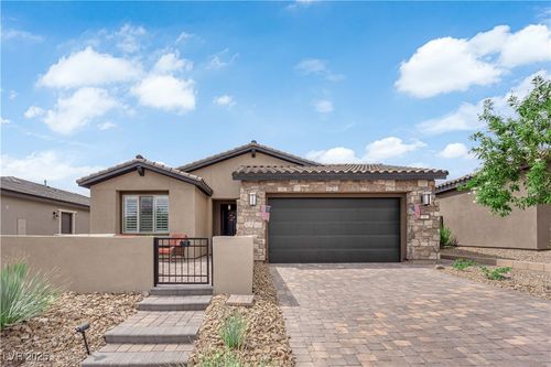 11 Arid Crest Ave, Henderson, NV, 89011-3786 | Card Image