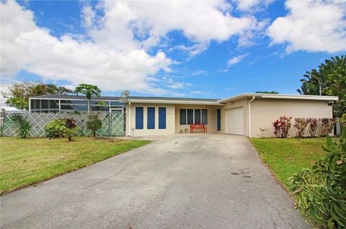 3813 S Lake Ter, Miramar, FL, 33023-4947 | Card Image