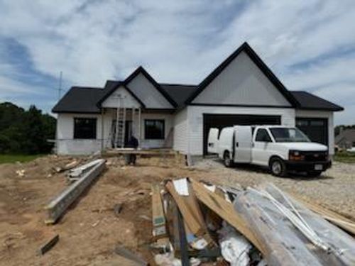 W236S5789 Coyote Crossing, WAUKESHA, WI, 53189 | Card Image