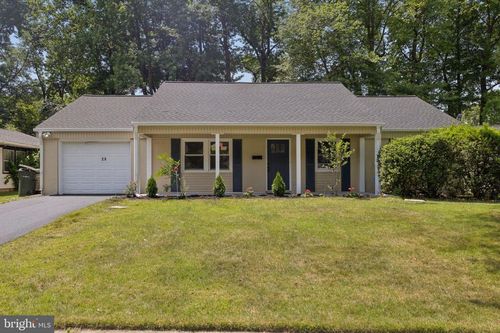 29 Executive Ln, WILLINGBORO, NJ, 08046-2431 | Card Image