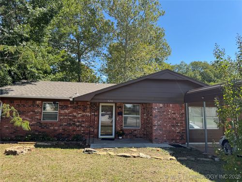 526 H St Sw, Ardmore, OK, 73401-4833 | Card Image