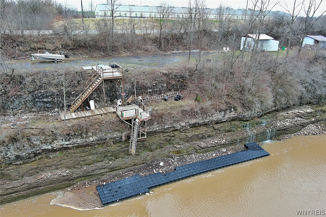 Land in Lockport City