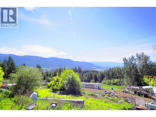 408 Grandview Bench Rd, Grindrod, BC, V0E | Card Image