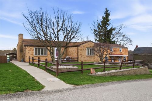 920 7th St, Verona, PA, 15147-2153 | Card Image