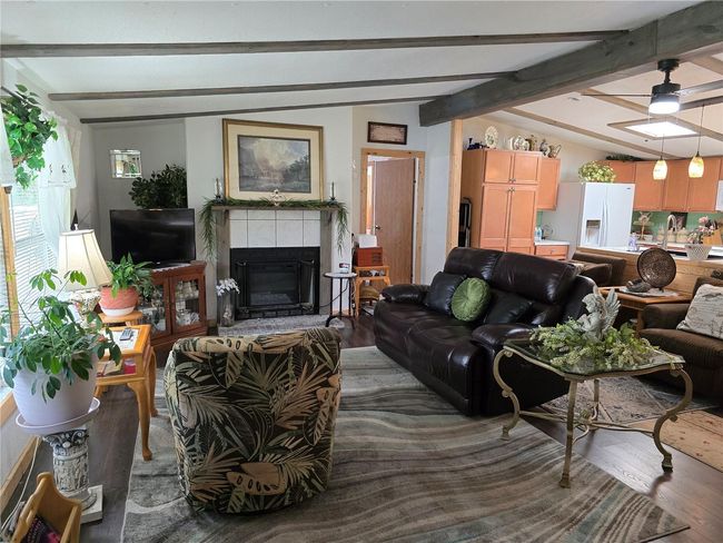 17172 Ne 37 Th Ave, House other with 3 bedrooms, 2 bathrooms and null parking in CITRA FL | Image 8