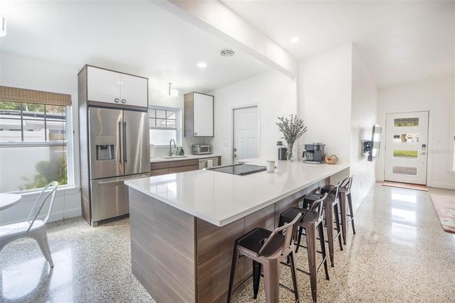 15804 3 Rd St E, House other with 2 bedrooms, 2 bathrooms and null parking in REDINGTON BEACH FL | Image 4