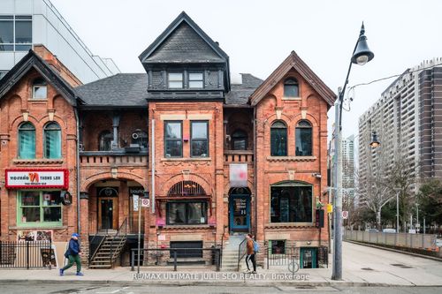 551 Church St, Toronto, ON, M4Y2E2 | Card Image