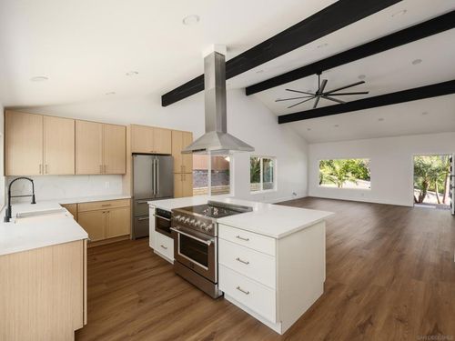 5522 Bloch St, San Diego, CA, 92122-4012 | Card Image