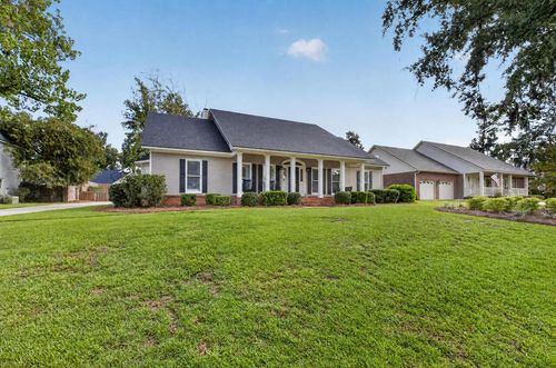 1015 Williamsburg Dr, Valdosta, GA, 31602 | Card Image