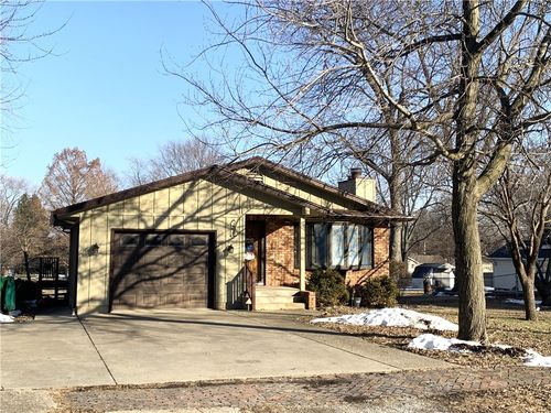 206 S Hickory Street, Pana, IL, 62557 | Card Image