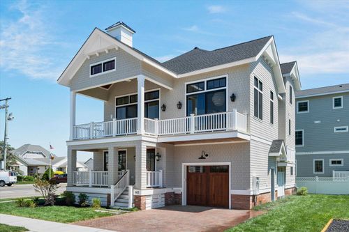 401 E 10th Ave, North Wildwood, NJ, 08260-5757 | Card Image