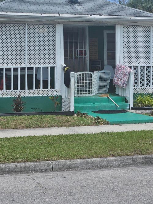 514 N 21st St, Fort Pierce, FL, 34950-2704 | Card Image