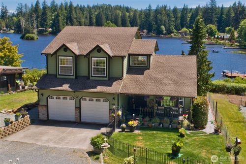 32421 Whitman Lake Dr E, Graham, WA, 98338-7542 | Card Image