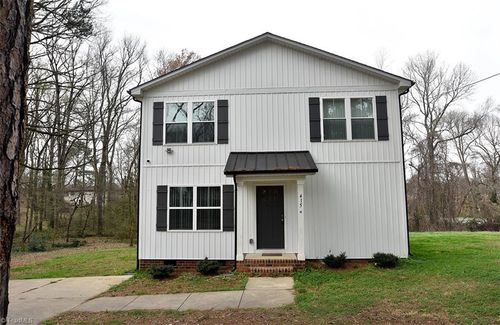 415 Pinecroft Ln, Spencer, NC, 28159-1725 | Card Image