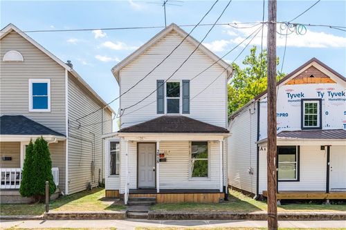 2018 Howard Ave, Middletown, OH, 45044-4429 | Card Image