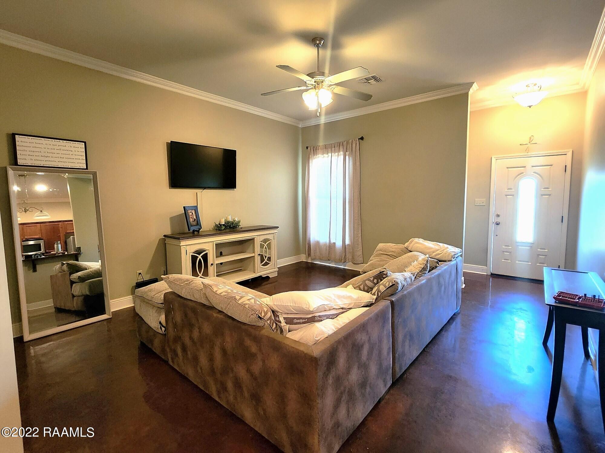 Residential Lease in Duson 4
