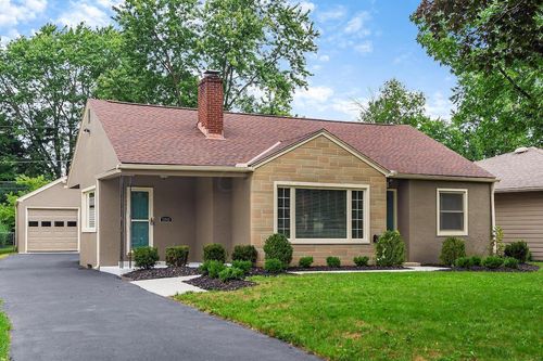 2242 Wickliffe Rd, Upper Arlington, OH, 43221-1832 | Card Image