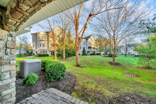 129 Turlington Ct, Livingston, NJ, 07039-8259 | Card Image