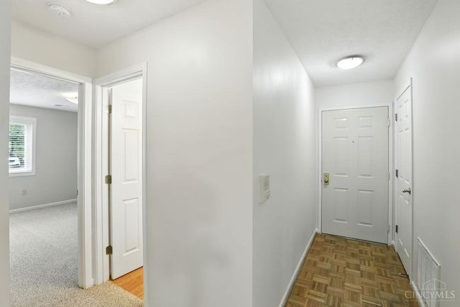710 Carrington Pl, Condo with 2 bedrooms, 2 bathrooms and null parking in Loveland OH | Image 4