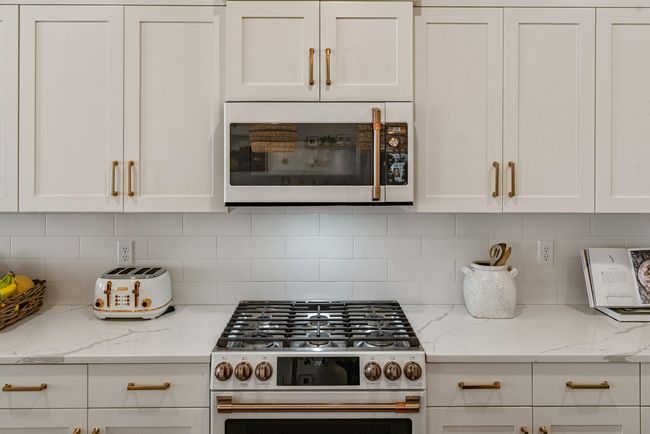 Microwave & Range | Image 46