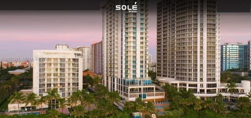 806-17315 Collins Ave, Sunny Isles Beach, FL, 33160-3410 | Card Image