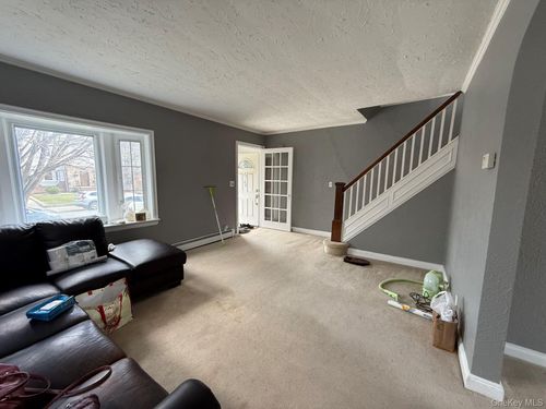 45-46 166th St, Flushing, NY, 11358-3233 | Card Image