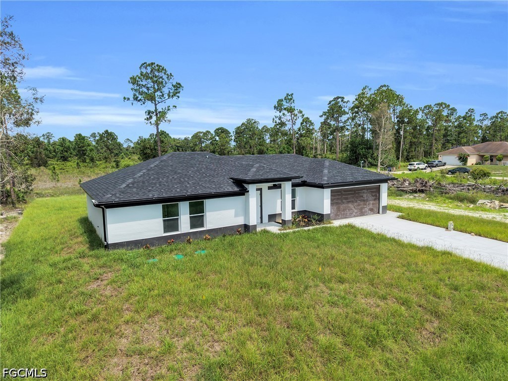 Residential in Lehigh Acres 3