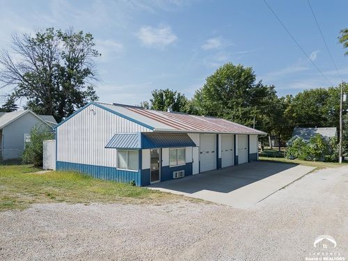 106 Lake St, Mc Louth, KS, 66054-5301 | Card Image