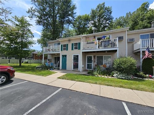 d-12 Sunmist Sq, Amherst, NY, 14228 | Card Image
