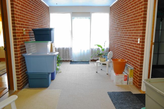 Breezeway Between Home & Garage | Image 27