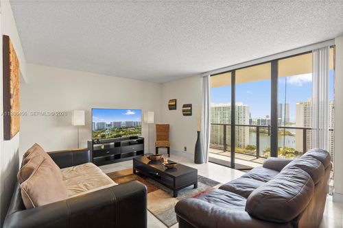 ph07-18181 Ne 31st Ct, Aventura, FL, 33160-2655 | Card Image