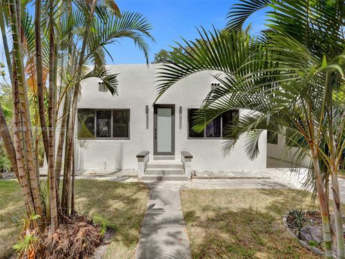 759 Ne 127th St, North Miami, FL, 33161-4826 | Card Image