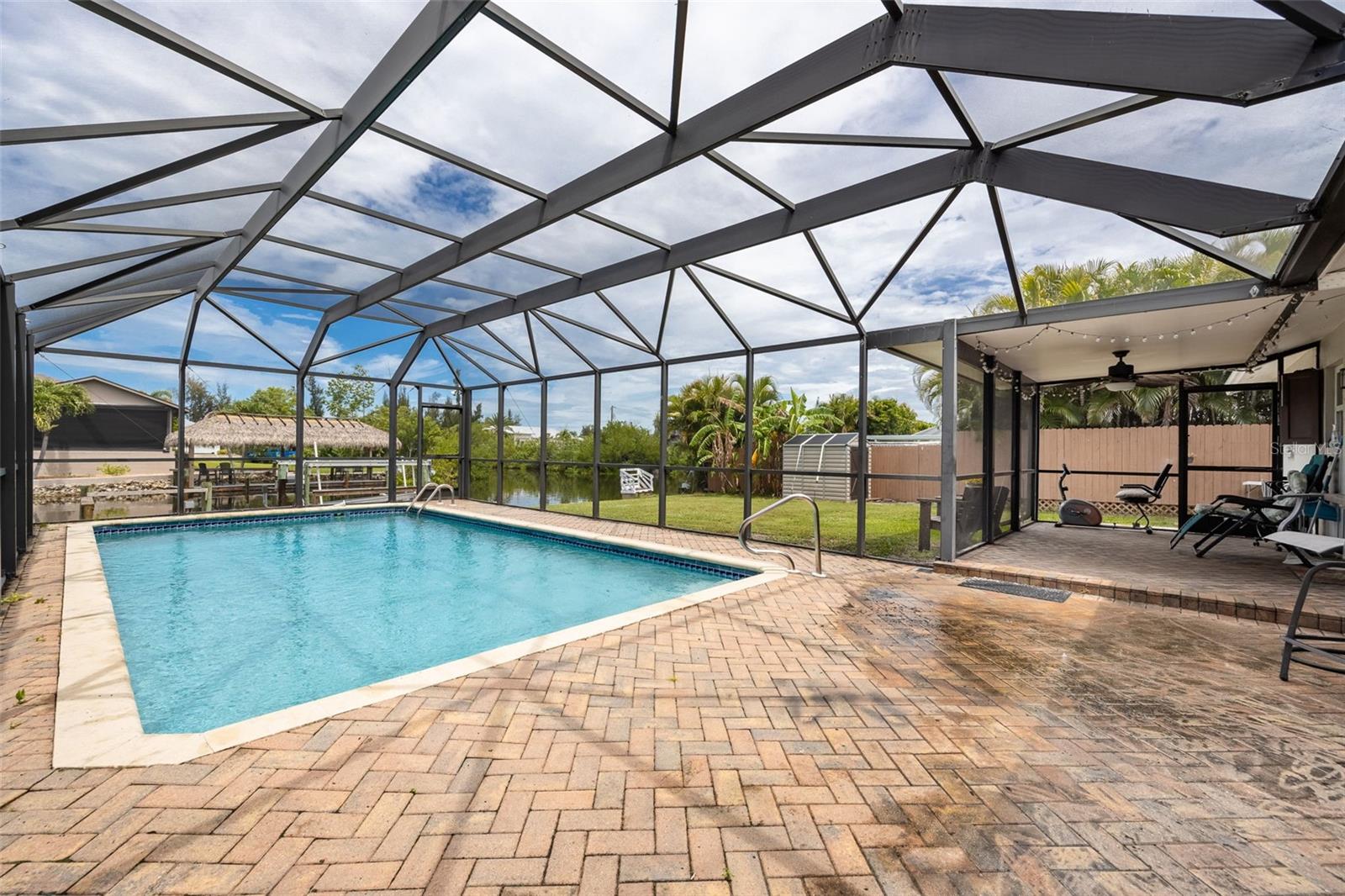 Residential in PUNTA GORDA 4